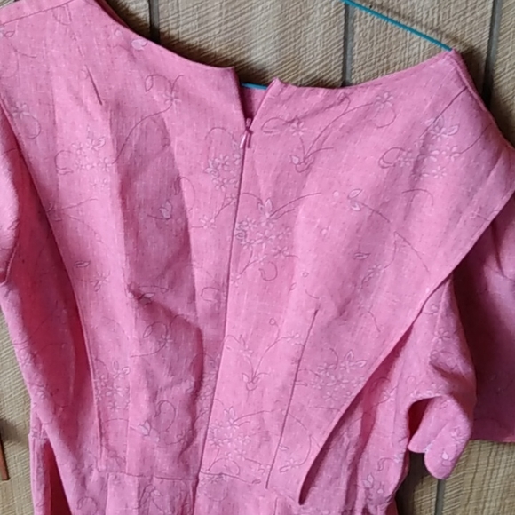 Dress - Picture 3 of 4